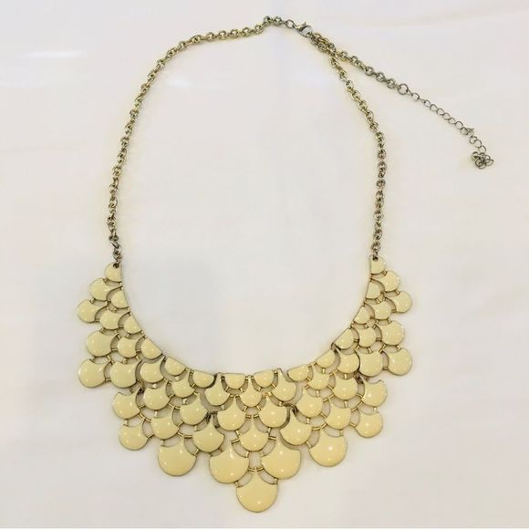 Vintage Jewelry - Enamel bib statement necklace.